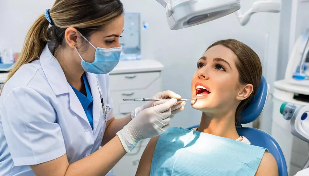 Рецессия десны: причины, симптомы и современные методы лечения